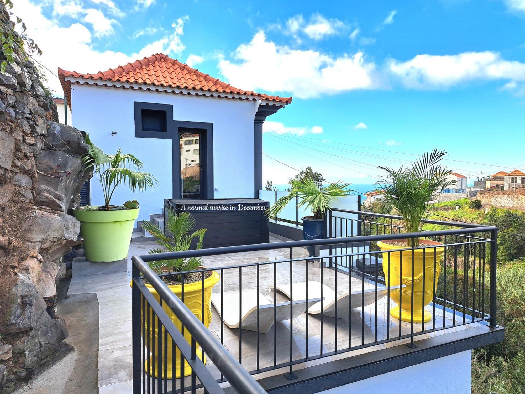Espirito Do Mar - Premium Villa With Jacuzzi Estreito Da Calheta Bagian luar foto